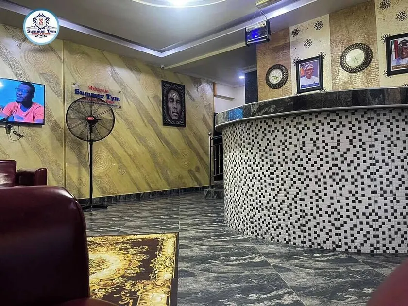 SummerTym Hotel & Suites - Reception