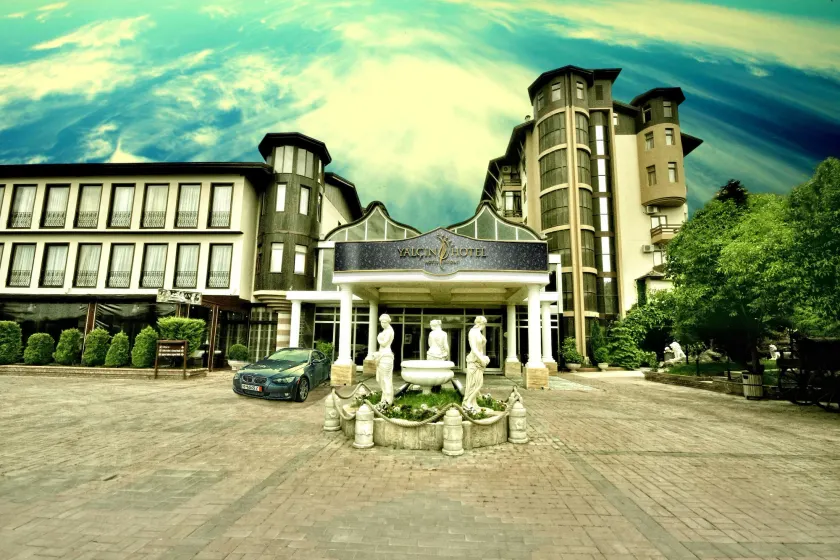 Yalcin Hotel Resort - Image 1