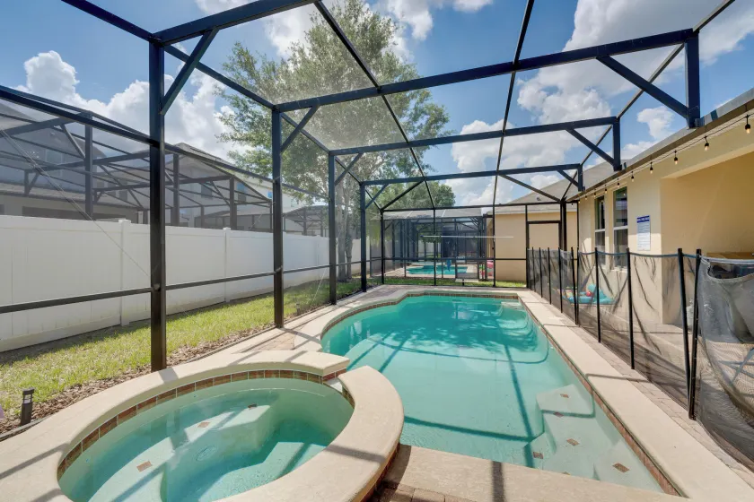Central Family Home w/ Lanai < 10 Mi to Disney! - Image 1