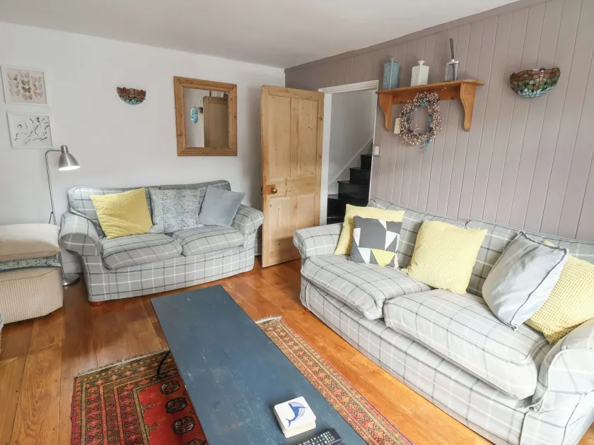 Coombe Street Cottage - Image 1