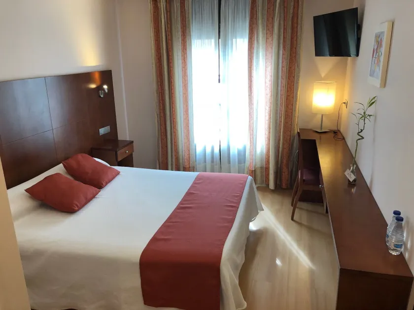 Hotel Jaqués - Image 1