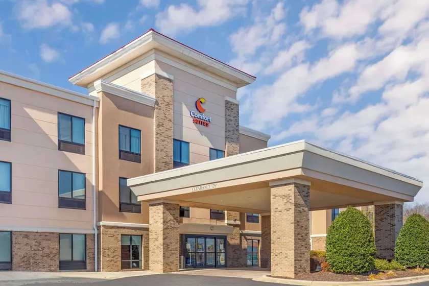 Comfort Suites Whitsett - Greensboro East - Image 1