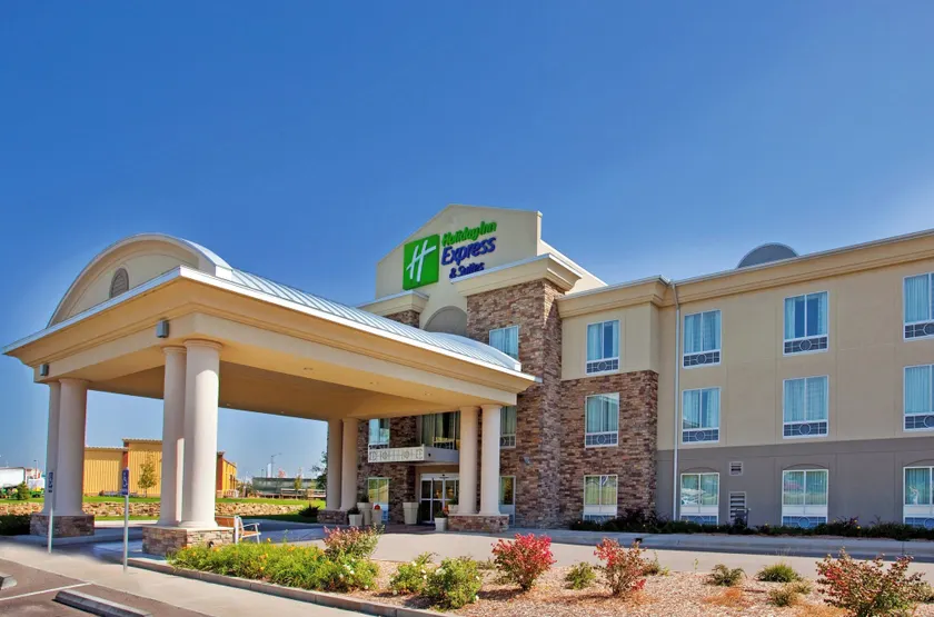 Holiday Inn Express & Suites East Wichita I-35 Andover by IHG - Image 1