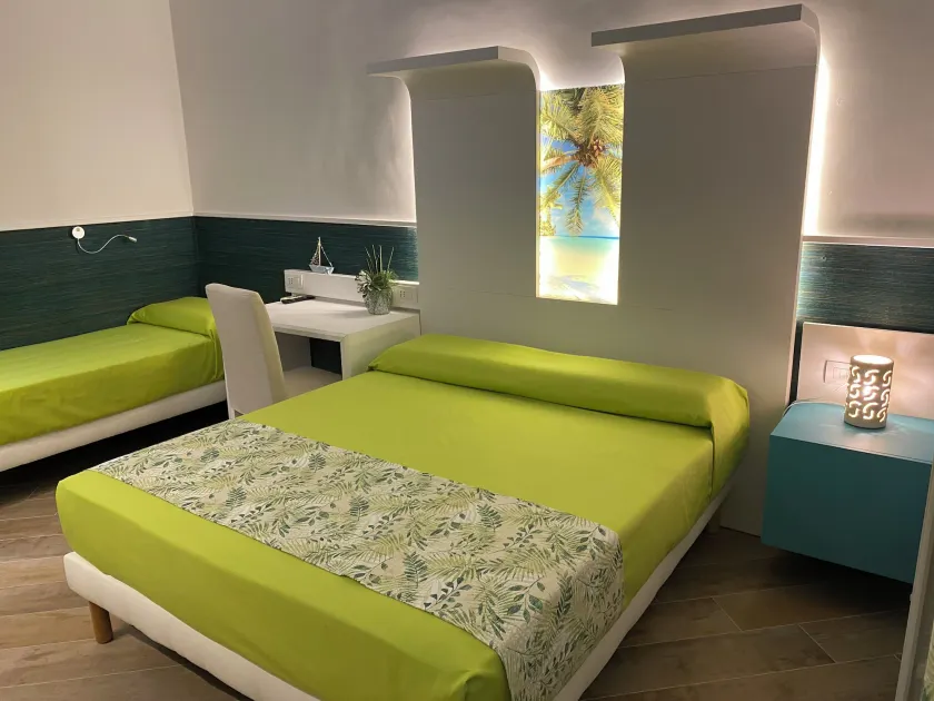Chambre triple en B&b à deux pas de la mer - Image 1