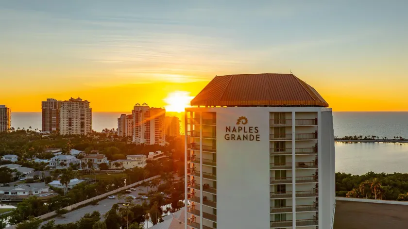 Signia Hilton Naples Grande Beach Resort - Image 1