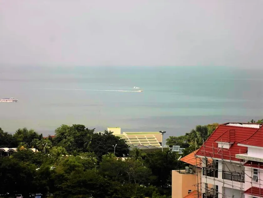 The Cliff sea & Pool Views Studio Apartment Pratumnak Pattaya - Image 1