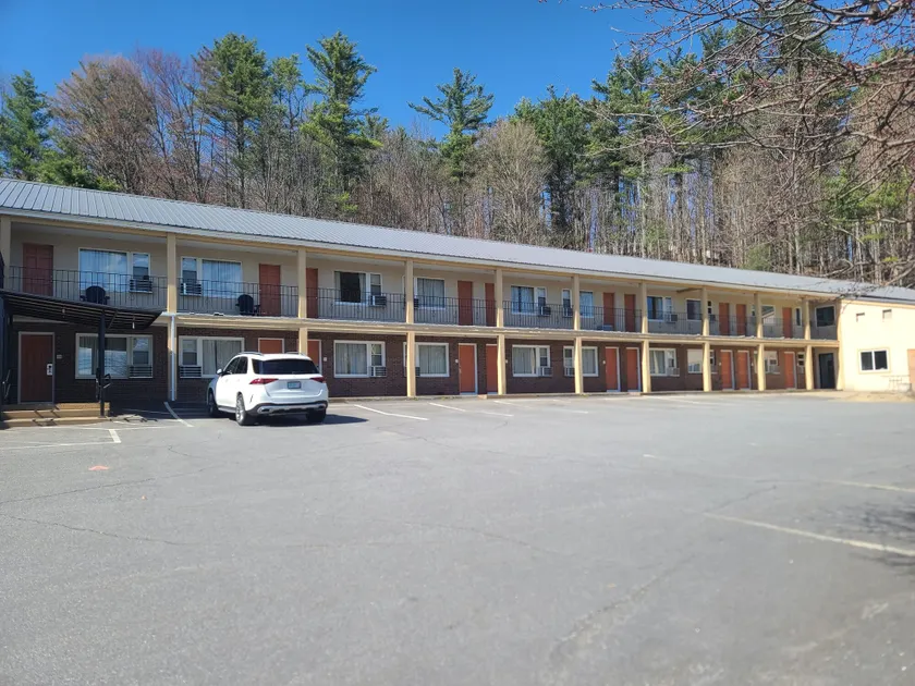 Tilton Lodge Inn and Suites  - Image 1