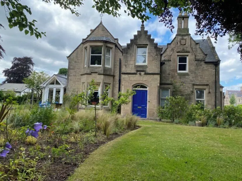 Glen Lyon Lodge Bed and Breakfast - Image 1