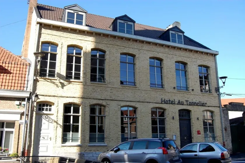 Hôtel - Restaurant Au Tonnelier - Image 1