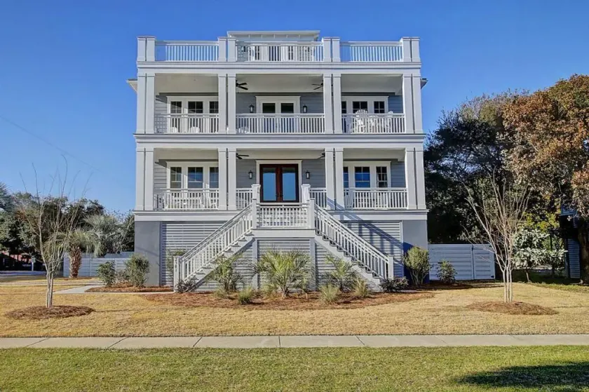 2301 Palm Boulevard - Image 1