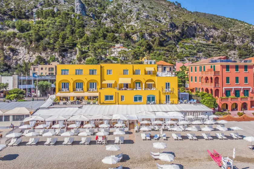 Hotel Albatros Varigotti - Image 1