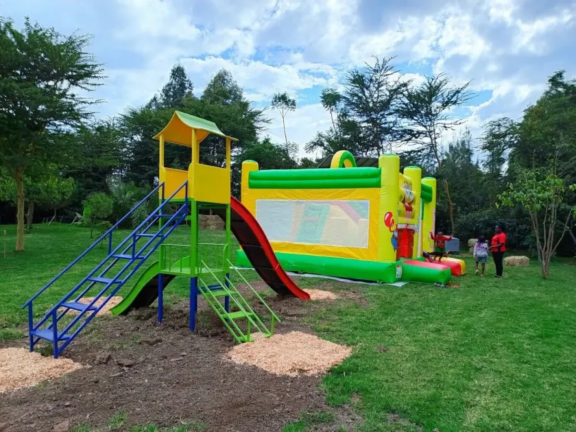 Peaks Hotel Nanyuki - Image 1