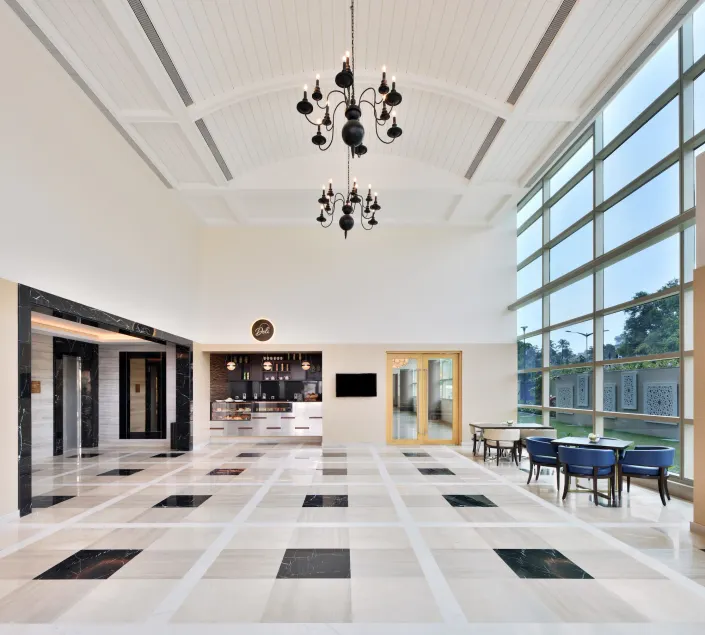 Courtyard by Marriott Kochi Infopark - Interior entrance
