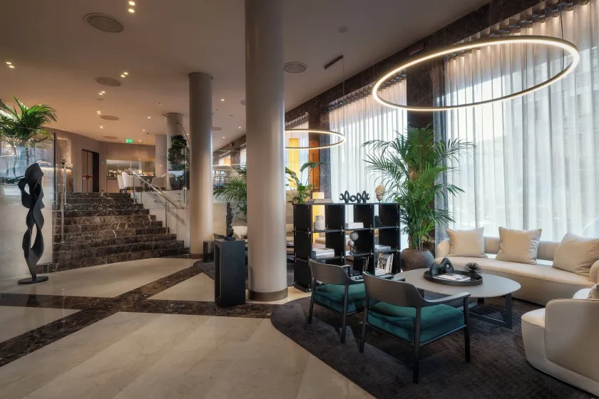 Crowne Plaza Milan City by IHG - Image 1