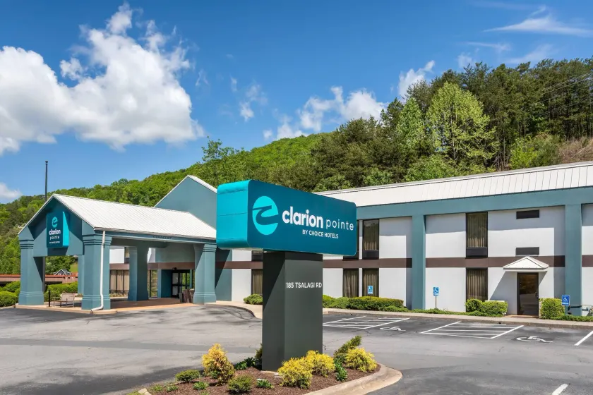 Clarion Pointe Cherokee - Image 1