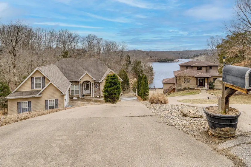 Canoe, Swim & Hike: Lakefront Brandenburg Home! - Image 1