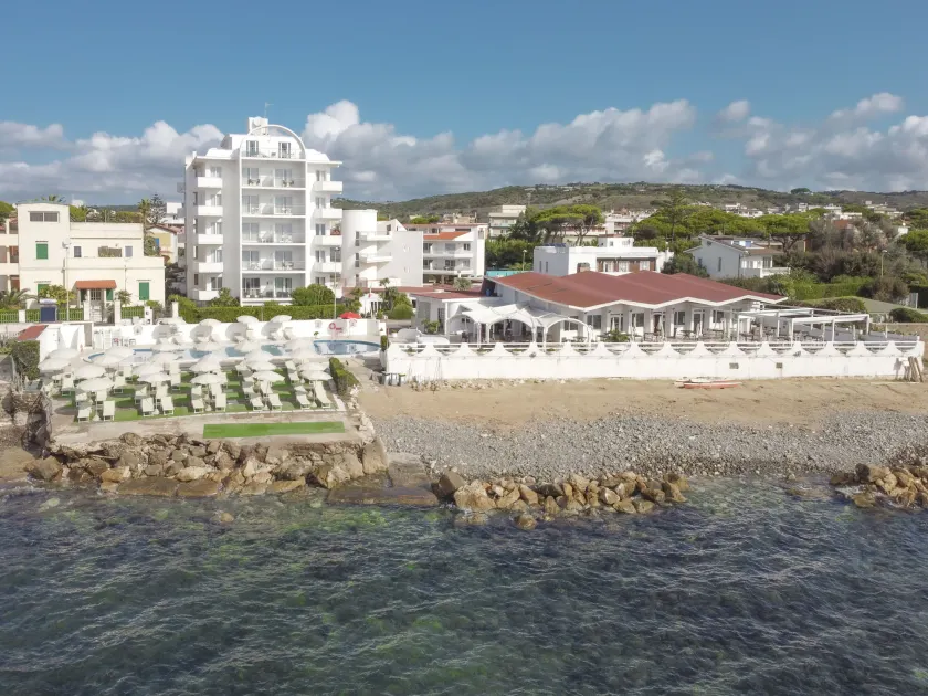 Hotel Cavalluccio Marino - Image 1