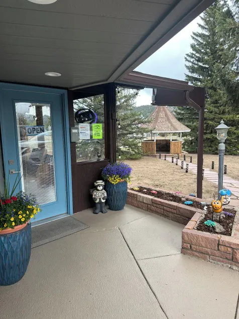 Columbine Inn - Image 1