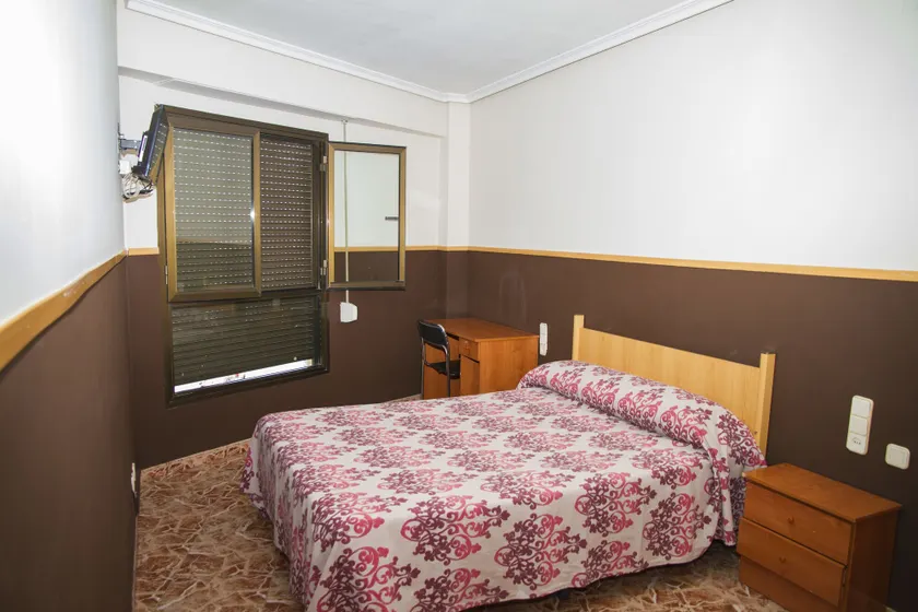 Hotel Manises - Image 1