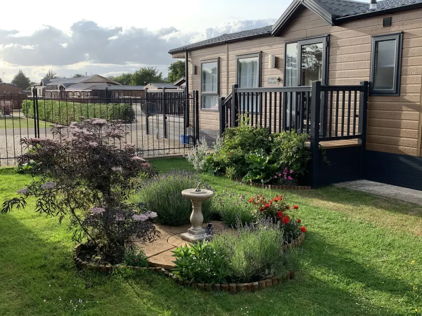 Longdon Lodge - Image 1