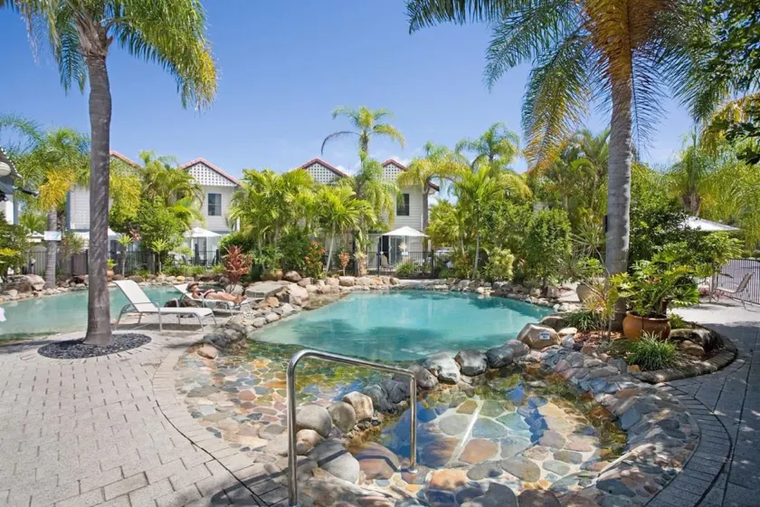 Skippers Cove Waterfront Resort - Image 1