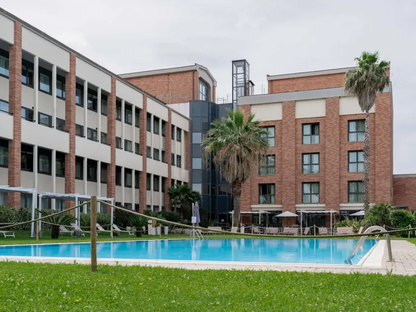 Mercure Leonardo da Vinci Rome Airport - Image 1