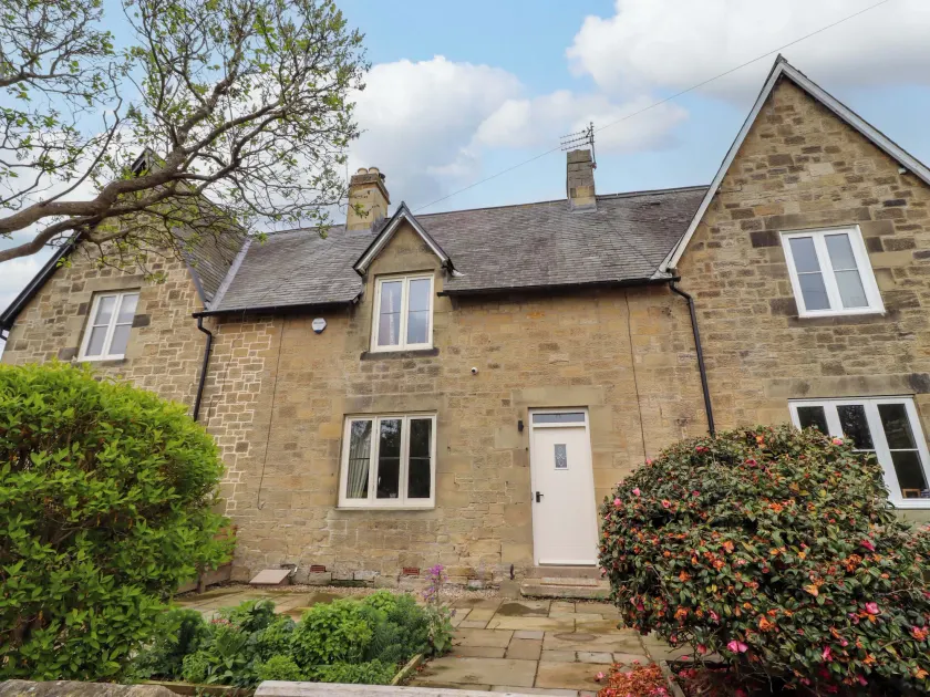 9 Longhirst Village - Image 1