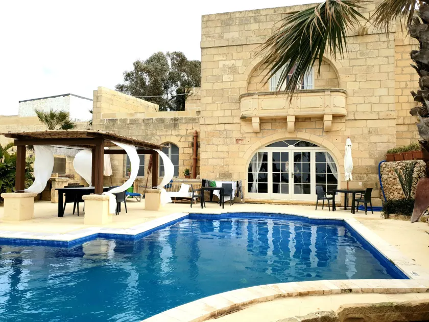 Panoramic Farmhouse - Image 1