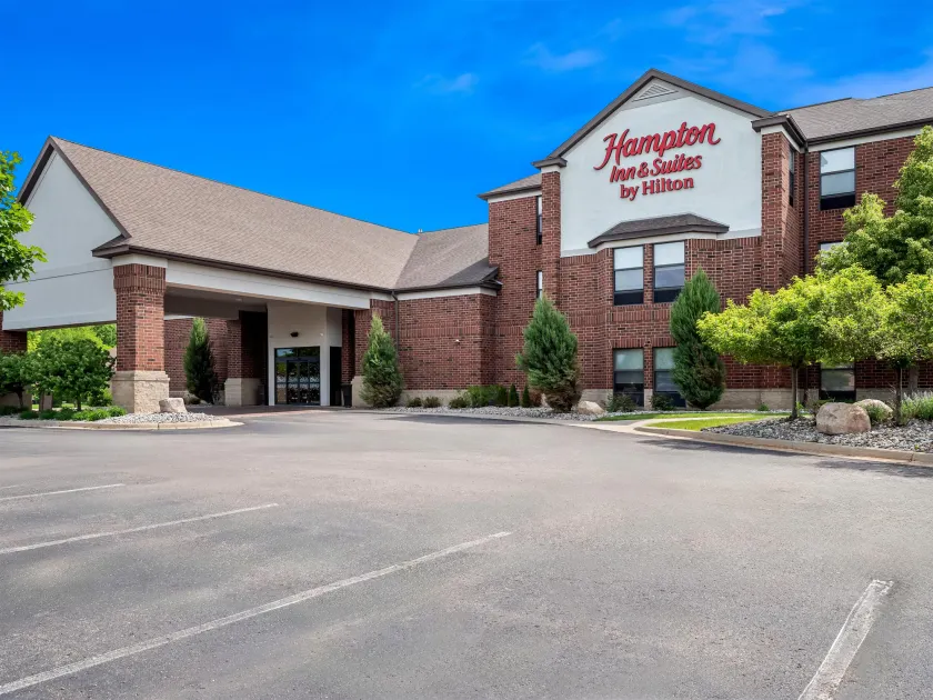 Hampton Inn & Suites East Lansing/Okemos - Image 1