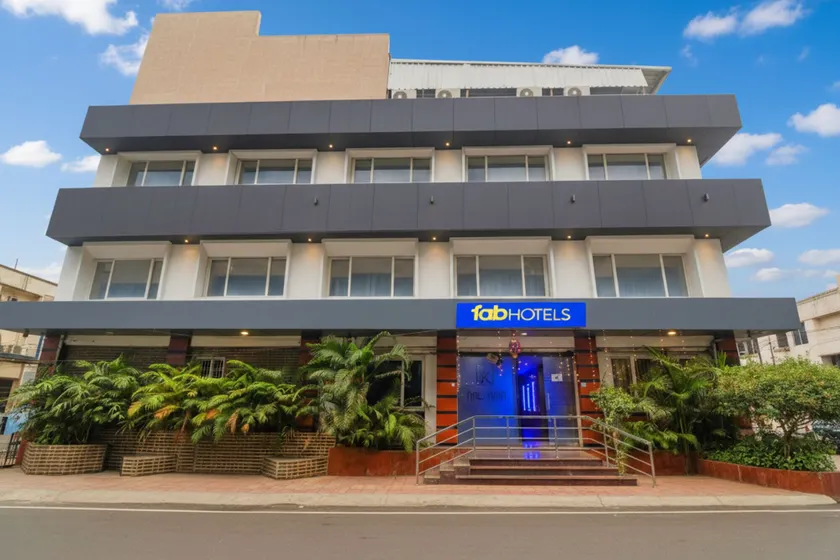 FabHotel Keerthi's Anupama - Nr Indira Gandhi Stadium - Image 1