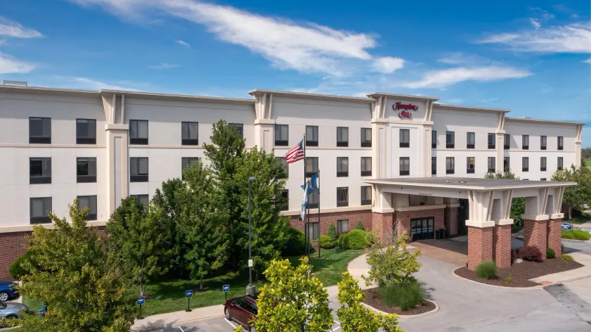 Hampton Inn Omaha West-Lakeside - Image 1