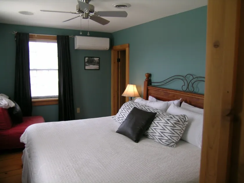 Emilyville Inn - Image 1