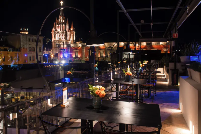 Casa 1810 Hotel Boutique - Image 1