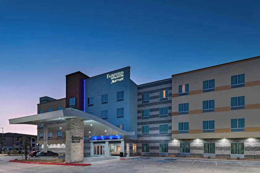 Fairfield Inn & Suites by Marriott Austin Buda - Image 1