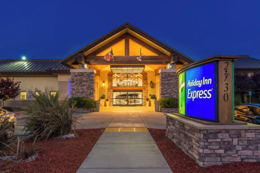 Holiday Inn Express Walnut Creek by IHG - Image 1