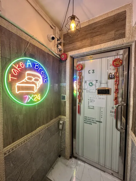 T A B Hotel - Image 1