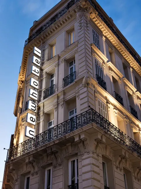 Newhotel Vieux Port - Image 1