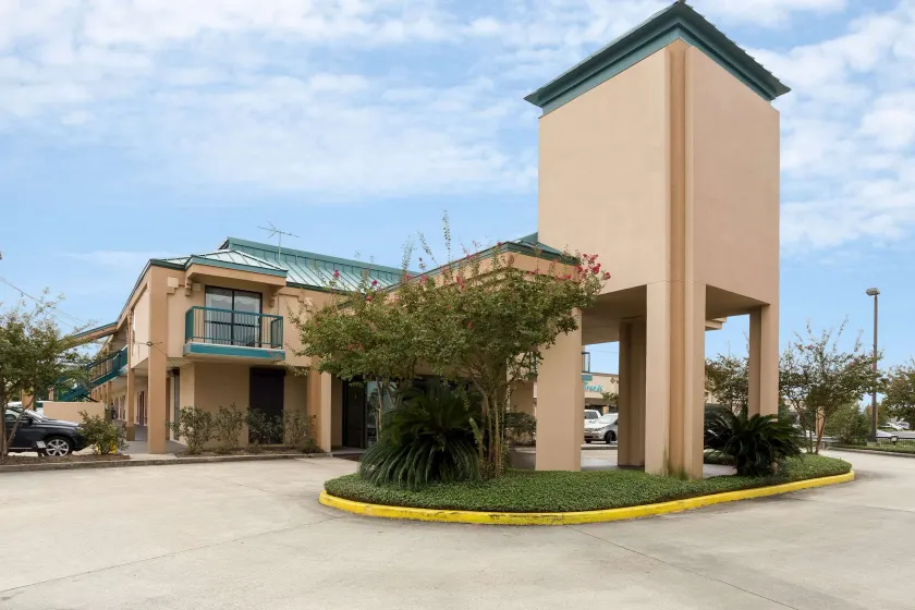 Rodeway Inn & Suites New Orleans Gentilly - Image 1