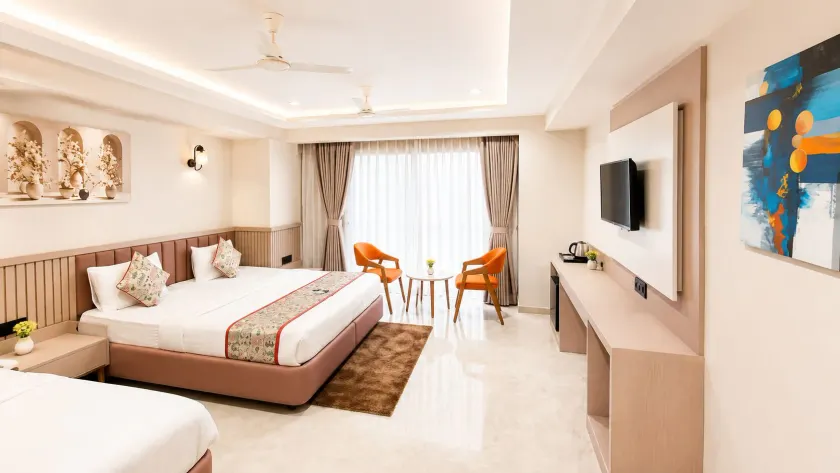 HOTEL HILTON INN - Image 1