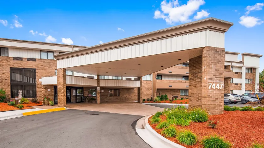 Best Western Warren Hotel - Image 1