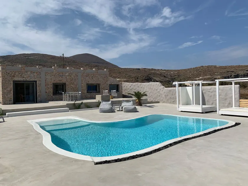 Villa Beltramo Santorini 2 bedroom private pool villa - Image 1