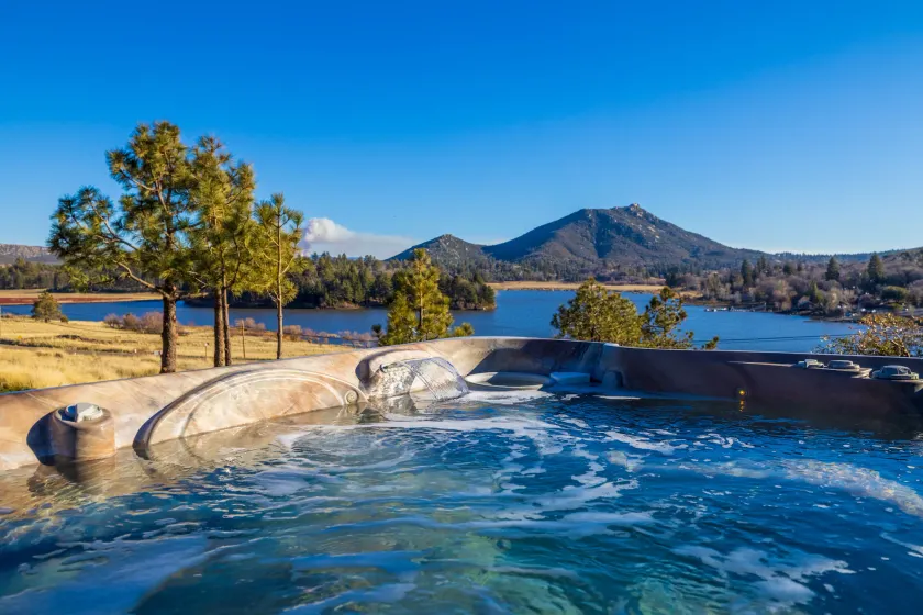 Quiet Mind Mountain Lodge, Retreat & Spa - Image 1