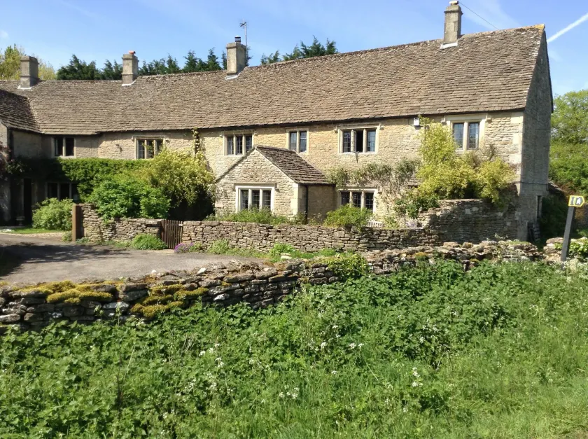189 April Cottage - Image 1