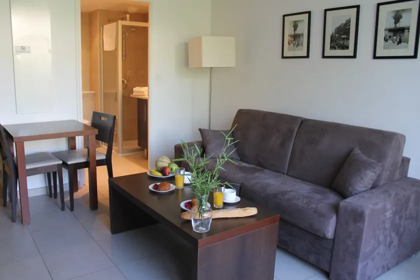 Residence Services Calypso Calanques Plage - Image 1
