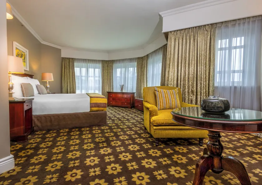 Hemingways Hotel - Image 1