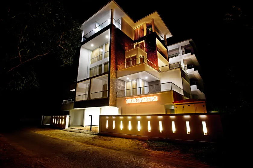 Villa De Orange - Image 1