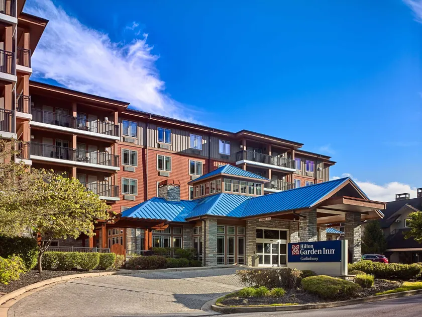 Hilton Garden Inn Gatlinburg - Image 1