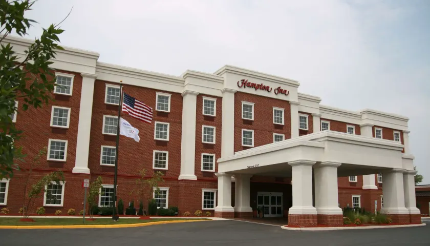 Hampton Inn Easton - Image 1