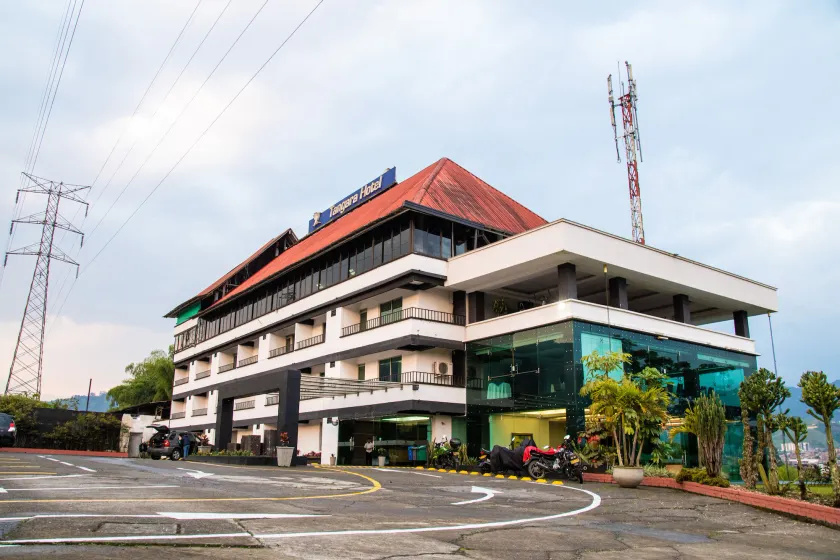 Hotel Tangara - Image 1