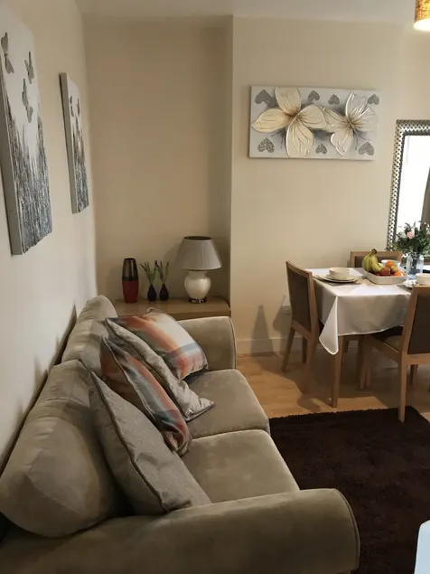 Cedar Villa - Image 1